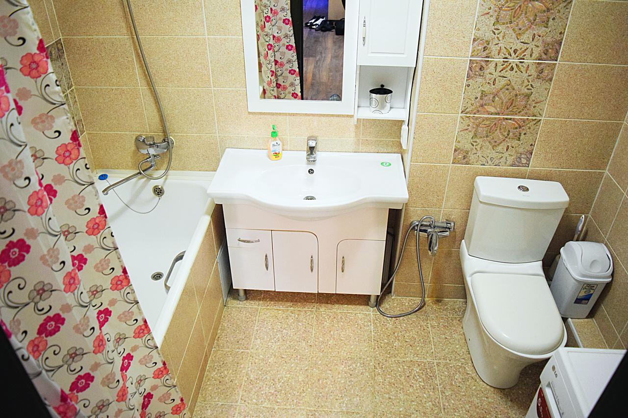 Luxury Palace Apartment ビシュケク エクステリア 写真